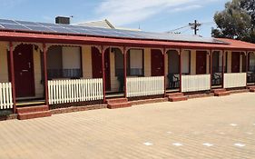 Daydream Motel And Apartments